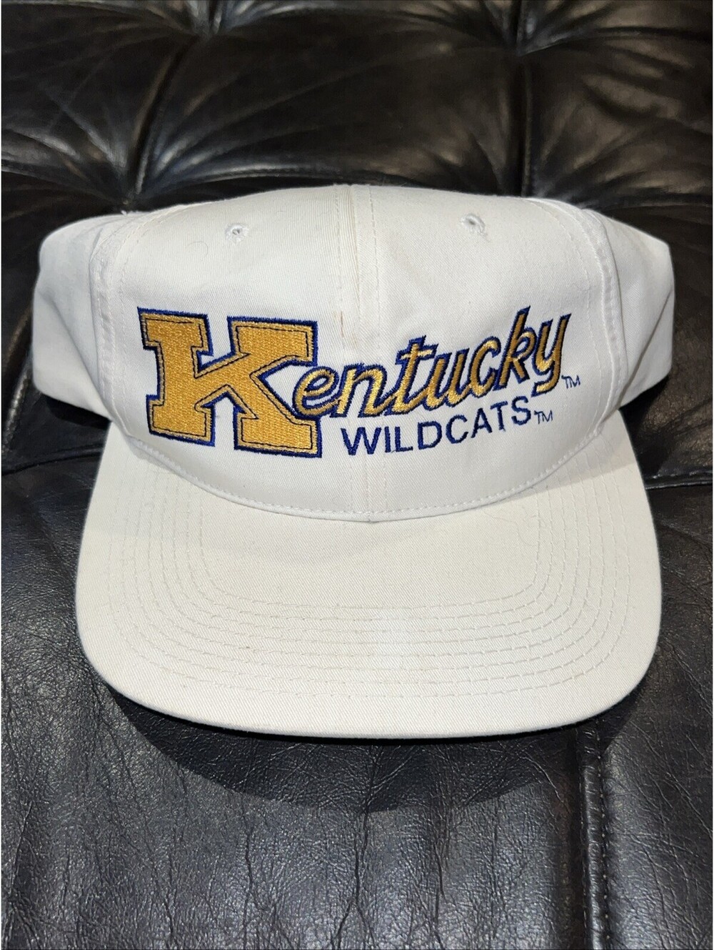 RARE VTG 1984 Gold KENTUCKY WILDCATS SPORTS SPECIALTIES BY NIKE SNAPBACK HAT CAP